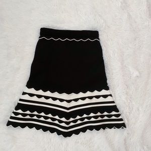 black and white flare skirt